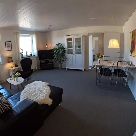 Thy Apartment